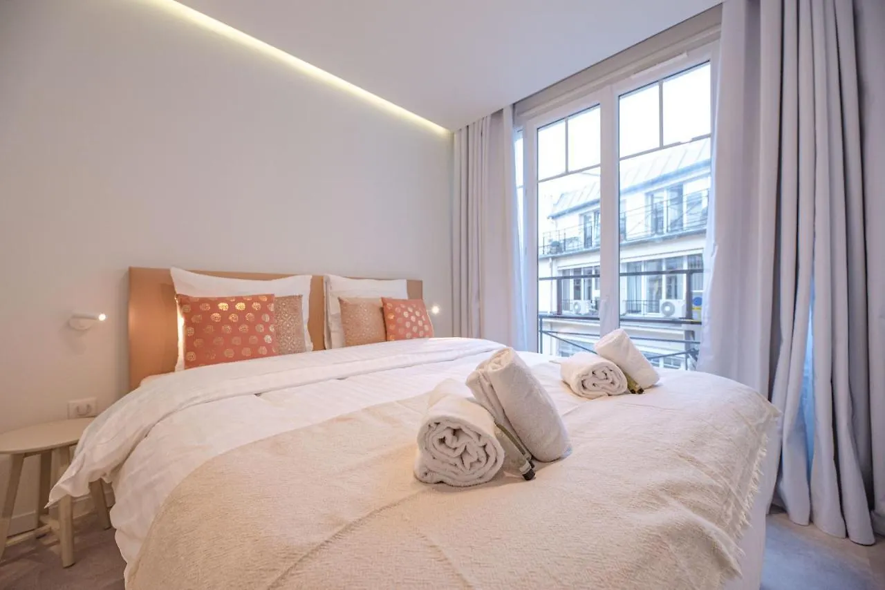 Luxury Home In The Center Of Paris - Opera/Louvre アパートホテル