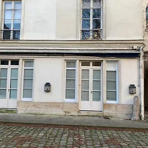 Luxe Parisien - Petit Varenne Aparthotel